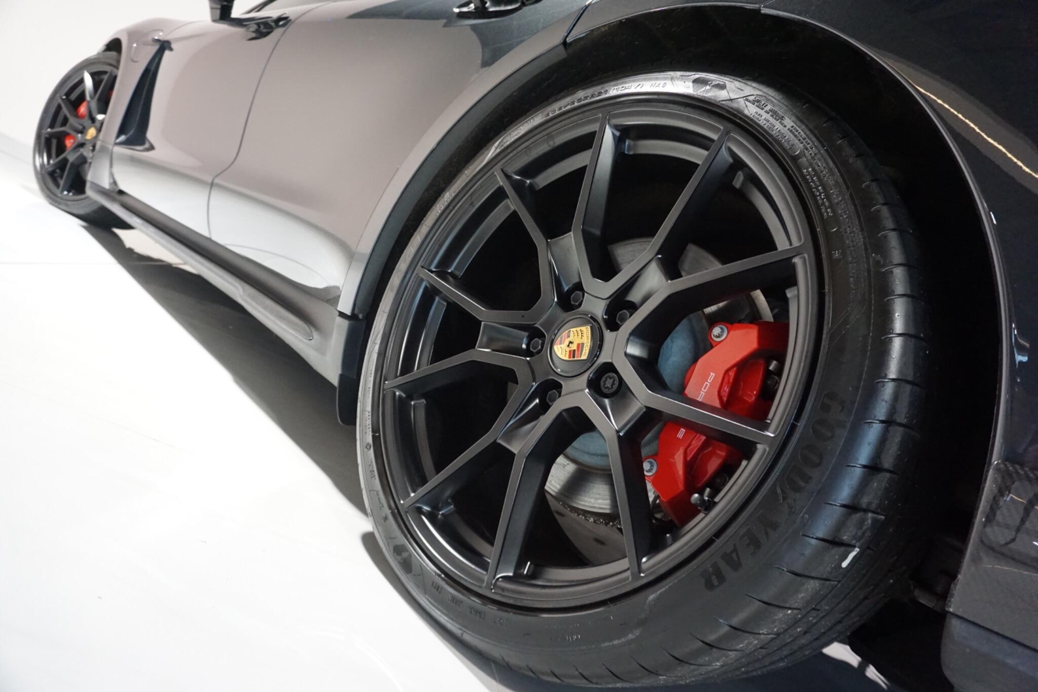 Porsche Taycan Performance Plus 93.4kWh GTS Sport Turismo 5dr Electric Auto 4WD (11kW Charger) (598 ps)